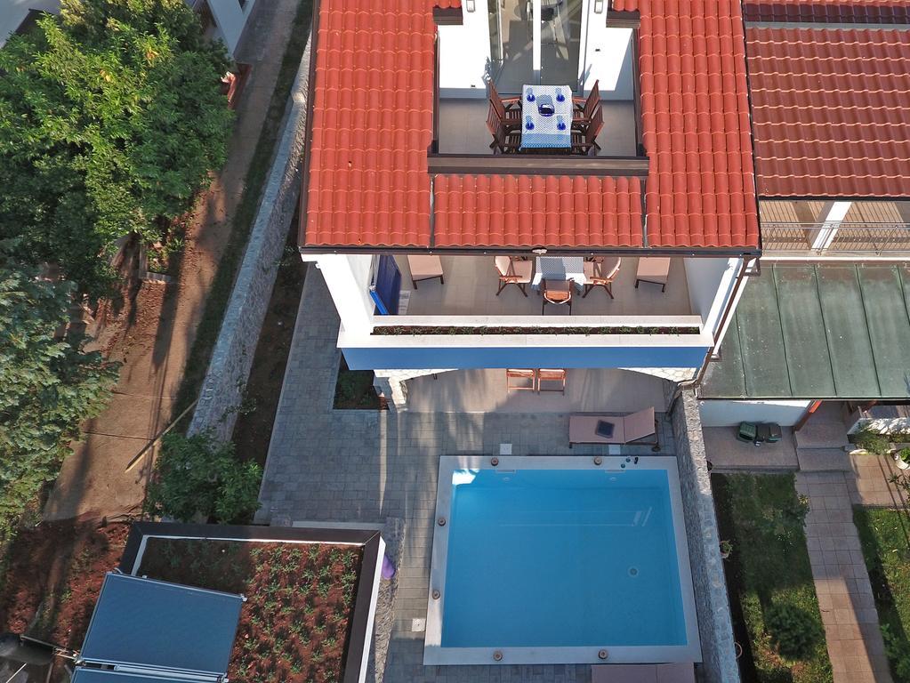 Apartments Petra Njivice Exterior photo